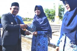 Sejumlah Guru TK di Aceh Jaya terima penghargaan