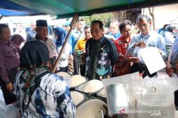 Jelang Ramadhan Bupati HSS pantau harga kebutuhan bahan pokok