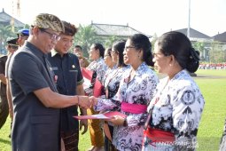 Wabup Badung:  pemerintah-masyarakat-pengusaha harus sukseskan pendidikan