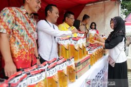 Bazar minyak goreng Sinarmas