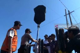 Perlintasan KA sebidang di Madiun dipasangi rambu peringatan