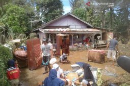 Korban banjir Kepahiang  Bengkulu kembali beraktivitas