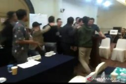 Rapat pleno rekapitulasi kabupaten Cianjur masih berlanjut