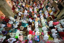 Shalat Tarawih Pertama Di Kalsel