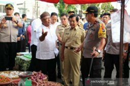 Wagub Babel sidak dua pasar besar pantau harga pangan