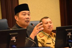 Ridwan Kamil minta bupati/wali kota berimprovisasi terkait mudik