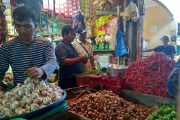Bawang putih sentuh Rp120.000/kg di pasar tradisional  Banda Aceh