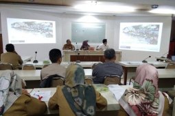 Pemkot Banjarmasin kaji rumah lanting untuk wisata