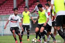 Madura United seleksi dua pemain asing
