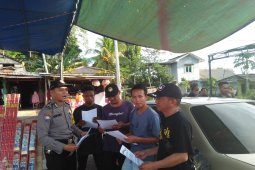 Polsek Jebus larang penjualan petasan