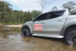 KPU Tambrauw distribusi logistik melalui darat ke Manokwari