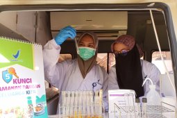 Tanah Bumbu checks takjil market