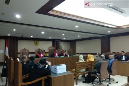 Lima orang anggota  DPRD Sumut dituntut 6 dan 4 tahun