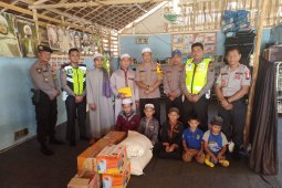 Polres HST berbagi di Pondok Al Qur'an Ar Raudah