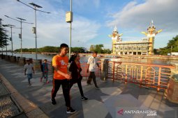 Ngabuburit Di Siring Sungai Martapura