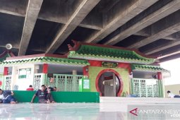 Sejumlah mualaf terima piagam beragama Islam