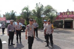 Kondisi jalan utama mudik Lebaran di Garut rusak