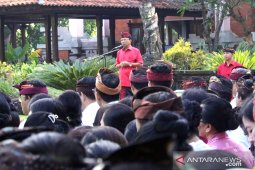 Gubernur Bali peringatkan ASN yang bekerja lambat