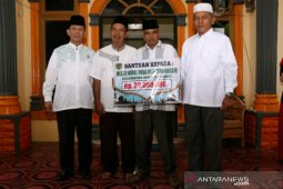 Tim safari Ramadhan Pemkab Tapsel bantu masjid