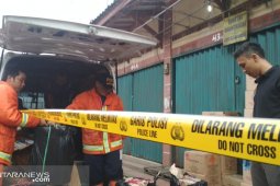 Penyebab ledakan di mobil bermutan petasan masih diselidiki