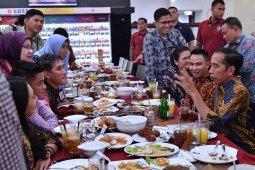 Jokowi ungkap rahasia tak gampang sakit, minum temulawak setiap pagi