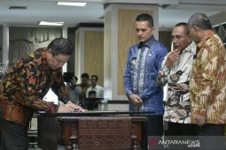 Komitmen cegah korupsi, Bupati Dairi turut teken kesepakatan dengan KPK