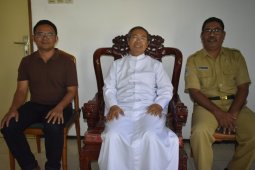 Tokoh agama Kota Batu, Jatim ajak masyarakat hindari "people power"