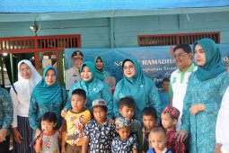 Pemprov Kalsel gelar pasar murah, dan sunatan massal