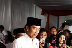 Presiden Jokowi hadiri buka bersama di kediaman Ketua DPD RI