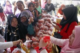 Pemerintah Kota Singkawang siapkan 5.700 paket sembako untuk pasar murah