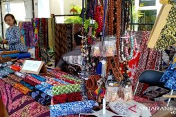 Banyuwangi promosikan batik lewat bazar