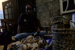 Suku Talang Mamak kini bisa pasarkan kerajinan hasil hutan