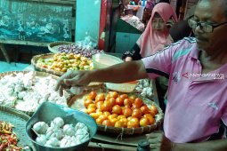 Jelang Lebaran, harga kebutuhan pokok di Jember relatif stabil