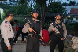 Densus bekuk terduga teroris jaringan ISIS di Cibinong Bogor