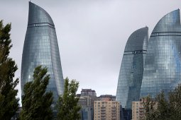 Arsenal mengeluh mengapa  final Liga Europa  harus di Baku