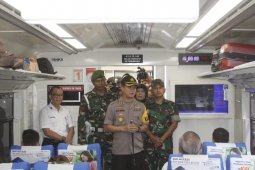 Polres Jember-Kodim 0824 "sweeping" warga pengikut aksi "people power"