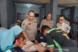 130 anak ikuti sunatan massal Biddokkes Polda