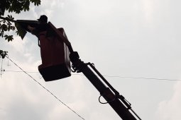 PJU di jalur alternatif mudik Sukabumi-Bogor mulai diperbaiki