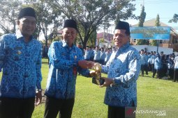 Tapin wins Sindo Weekly Government Award 2019