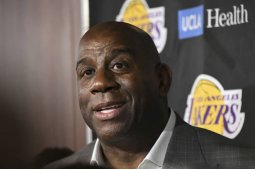 Ketika Magic Johnson merasa ditikam dari belakang