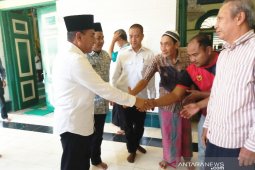 Gubsu shalat dzuhur di Masjid Sultan Tanjungbalai