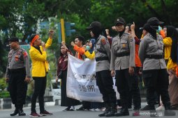 Students hope "Gray Friday" tragedy in Banjarmasin to be revealed