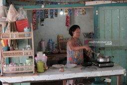 Lebih hemat, Elia pilih kompor listrik untuk dagangannya