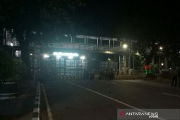 Polisi tutup akses ke kantor-kantor kementerian dan MK ditutup