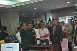 Kuasa hukum Prabowo-Sandi akhirnya daftarkan sengketa Pilpres ke MK