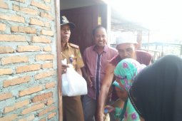 140 kepala keluarga di Besitang terima paket Ramadhan