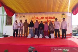 FK-IJK Aceh siapkan 2.000 paket sembako di pasar murah