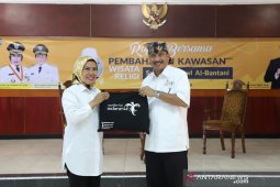 Bupati Tatu gagas wisata religi Syekh Nawawi Albantani