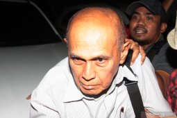Kivlan Zen minta perlindungan  pada "jabatan" Wiranto dan Ryamizard