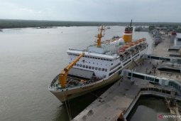 Ribuan pemudik asal Batam tiba di pelabuhan Belawan (video)